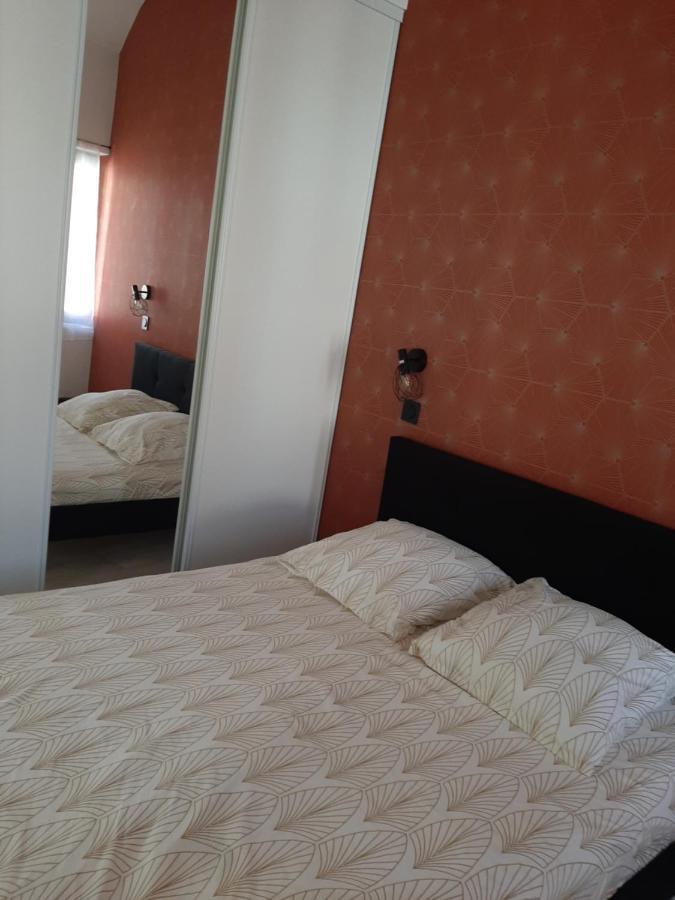 Apartamento Laetitia Et Yaniv Dagon Elne Exterior foto