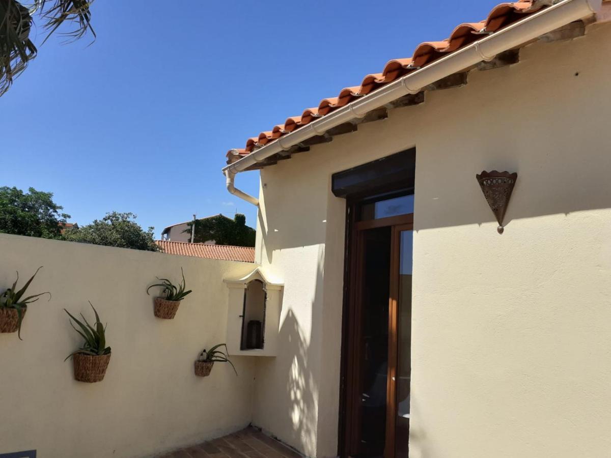 Apartamento Laetitia Et Yaniv Dagon Elne Exterior foto